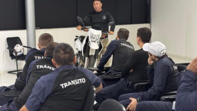 Agentes de Trânsito de BC recebem treinamento para uso de motocicletas em operações