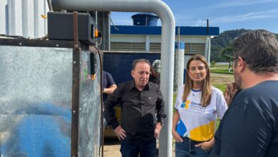 Balneário Camboriú testa tecnologia para transformar lodo de esgoto em combustível e adubo
