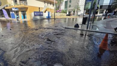 Rompimento de tubulação afeta abastecimento de água e trânsito em Balneário Camboriú