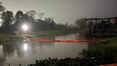 Abastecimento e tratamento de água é retomado após instalação de barreira no Rio Camboriú