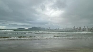 Chuva diária e tempo fechado marcam a semana em Balneário Camboriú