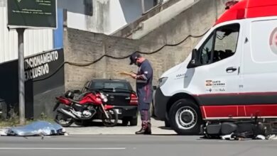 Colisão entre ciclomotor e carro mata homem em Camboriú