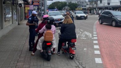 Fiscalização de patinetes e ciclomotores segue em Balneário Camboriú com novas abordagens