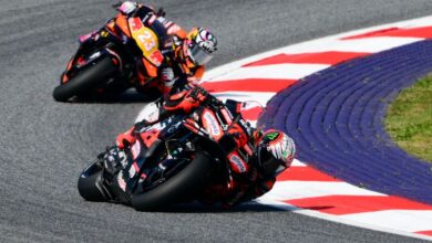 Bezzechi domina e é pole na Áustria; Márquez sofre queda