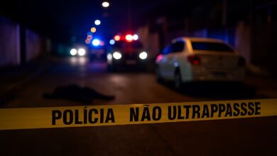 Mulher é presa após esfaquear companheiro em Itajaí; vítima morre no hospital