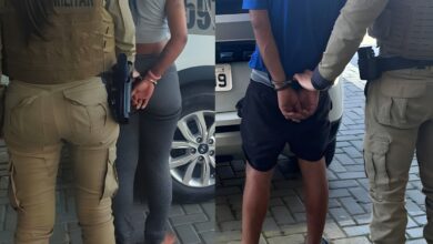 PM prende foragida por tráfico e procurado por furto