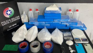 Perseguição em Balneário Camboriú termina com prisão e grande apreensão de cocaína