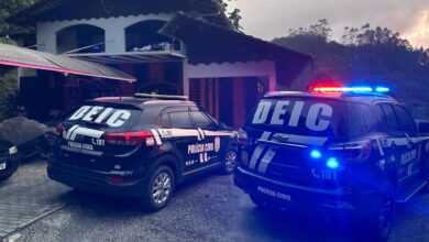 Governador de SC é alvo de ameaças e polícia cumpre mandados de busca