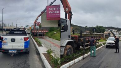 Caminhão é autuado por estacionar sobre passeio e danificar calçada na Av. Martin Luther