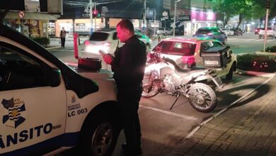 Sem CNH e dirigindo de forma perigosa, condutor é autuado na Terceira Avenida