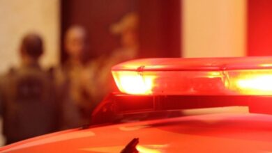 dupla de 15 e 17 anos é detida com crack fracionado