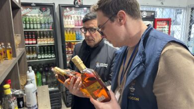 Operação contra o metanol encontra uísque adulterado em SC