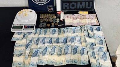 ROMU intercepta dupla e apreende crack com apoio do K9 na Rua Corupá