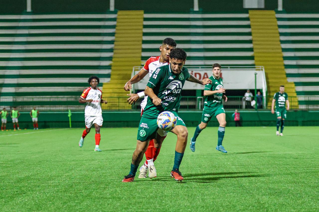 Chapecoense empatou no último lance