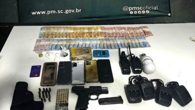 Pistola, cocaína e maconha: abordagem por ‘briga de casal’ resulta em prisão em Itajaí