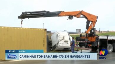 Falta de água em bairros de Itajaí, e caminhão tomba na BR-470