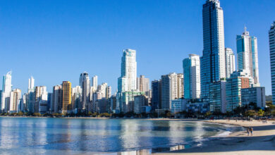 Quanto fatura um corretor de luxo em Balneário Camboriú