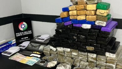 Operação da PM em Camboriú apreende mais de 80 kg de maconha e prende dois homens por tráfico