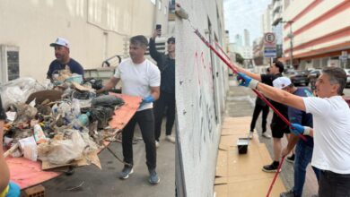 Vereadores realizam força-tarefa de limpeza e revitalização na Rua 1000 em BC