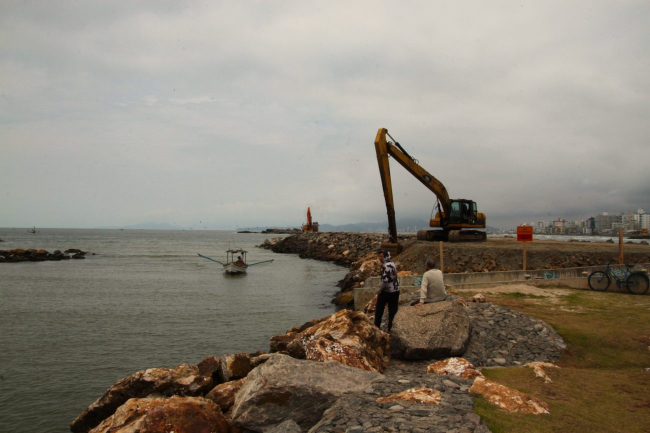 Prolongamento do cartão-postal do Litoral de SC.