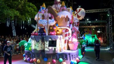 Balneário Camboriú recebe Desfile de Natal na Avenida Atlântica nesta quarta
