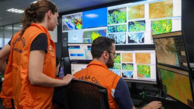 Conheça os bastidores da Defesa Civil SC; meteorologia 24h