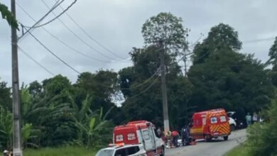 Segundo acidente fatal do dia em Camboriú deixa casal morto após colisão com poste