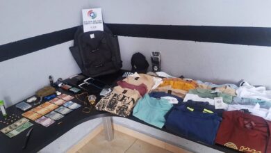 Dupla é presa por tráfico, furto e receptação após abordagem em Camboriú