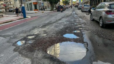 Trecho da Avenida Brasil terá estacionamento fechado e trânsito em meia pista até sábado em BC