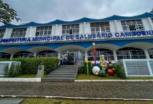 Prefeitura reabre porta principal do Paço Municipal após anos de acesso restrito