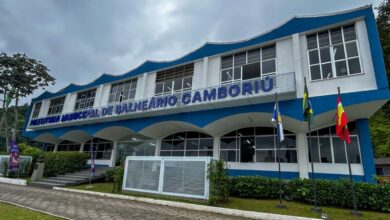 Servidor é demitido em Balneário Camboriú após investigação sobre atestado médico falso