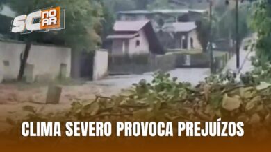 Temporal provoca estragos e destelhamentos no Vale do Itajaí