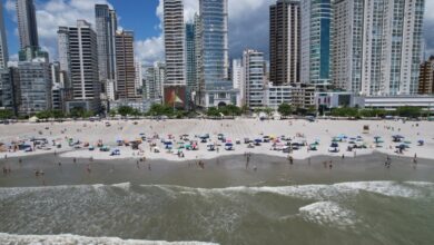 Calor segue forte em Balneário Camboriú até domingo, com máximas acima dos 35 °C