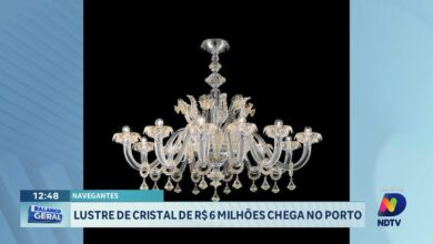 Lustre de cristal de R$ 6 milhões chega ao Porto de Navegantes em SC