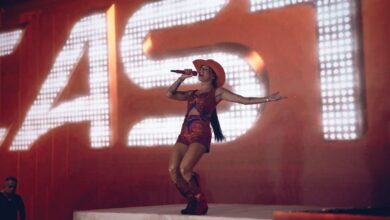 Show de Ana Castela leva 350 mil pessoas no Carnaval de Balneário Camboriú