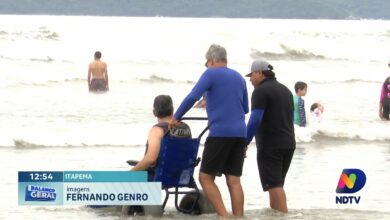 Projeto oferece banho de mar acessível e gratuito em Itapema