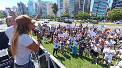Morte brutal de cão Orelha leva multidões às ruas de SC