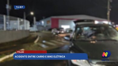 Acidente com bicicleta elétrica chama atenção em Itajaí