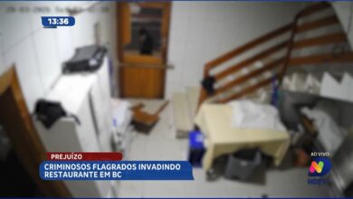 Restaurante é invadido e criminosos causam prejuízo em Balneário