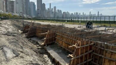 Obra de construção do 'muro invisível' avança para a reta final em praia de Balneário Camboriú