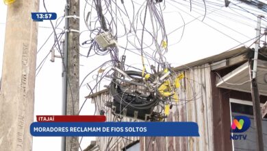 Moradores reclamam de fios soltos no bairro Cidade Nova