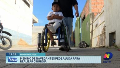 Menino de Navegantes pede ajuda para realizar cirurgia urgente