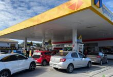 Gasolina R$ 1,80 mais barata provoca 'corrida para abastecer' em posto de SC