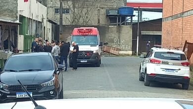 Adolescente suspeito de roubos em SC morre após apontar arma para policiais durante abordagem