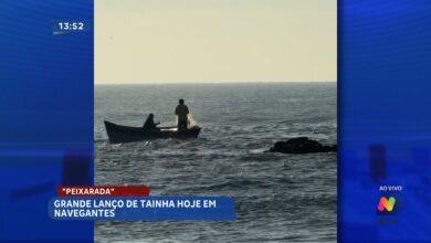 Grande lanço de tainha movimenta pescadores e moradores em Navegantes